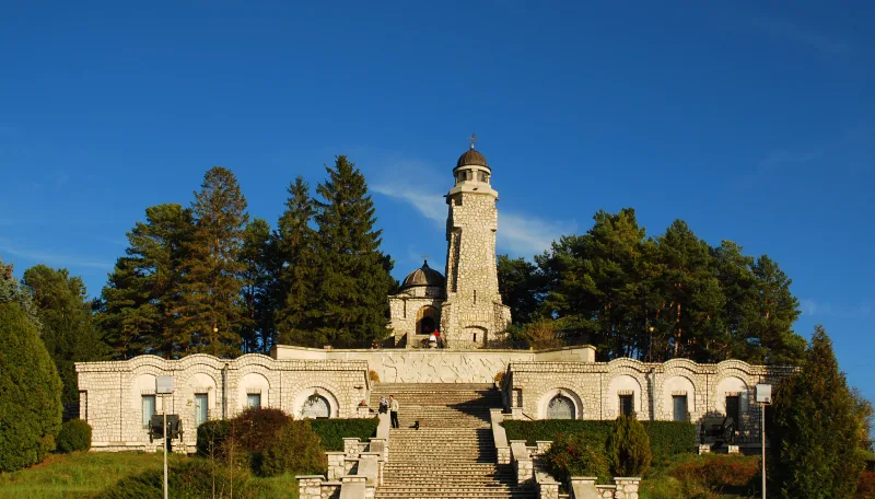 Mateiaș Mausoleum above the road near Câmpulung